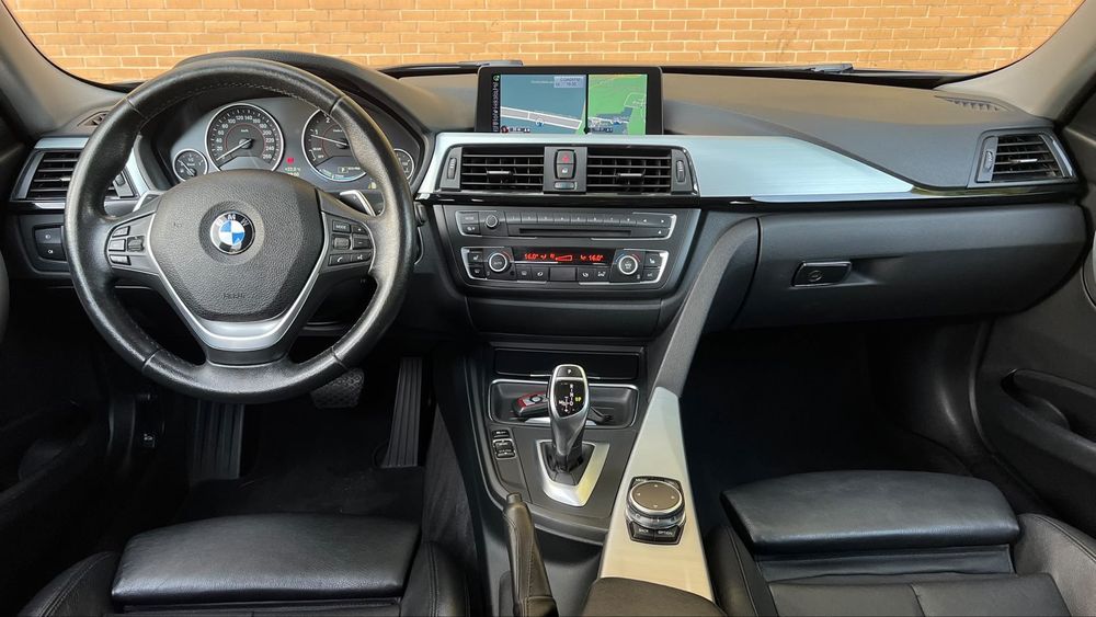 Bmw 320 D Sport caixa automatica 8v 2014