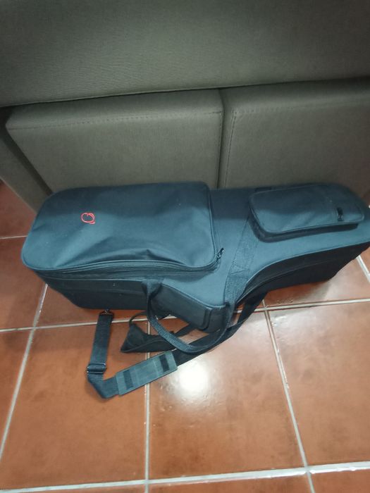 Mala para saxofone tenor