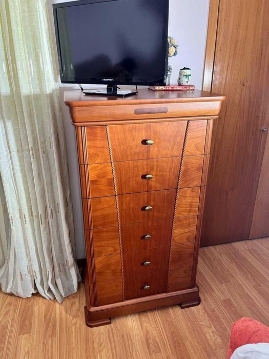 Vendo Quarto Completo - Móveis de Madeira de Cerejeira