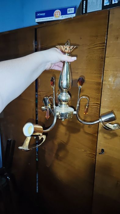 Люстра на 3 лампочки