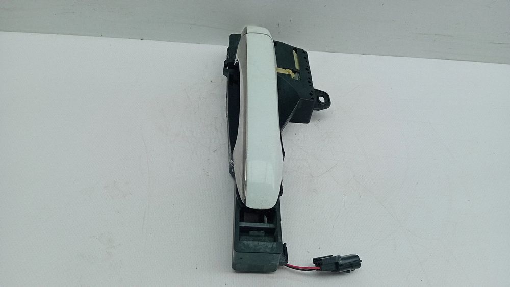 Puxador porta trás esquerdo RENAULT Megane IV Grandtour (K9A/M_)