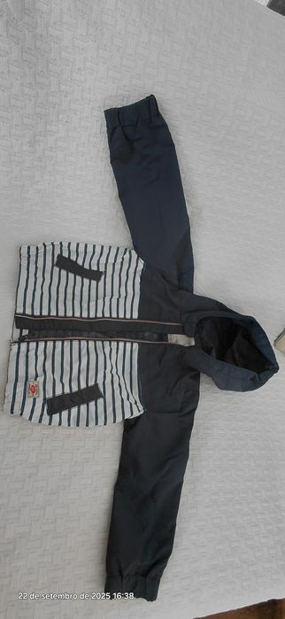 Casaco de meia estação tamanho 4 anos