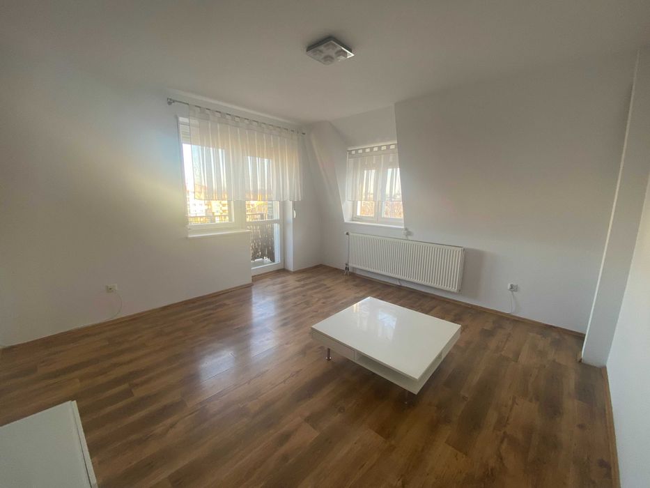 Urocze 3 - pokojowe mieszkanie w centrum Rawicza - 63 m². Niski czynsz!!!