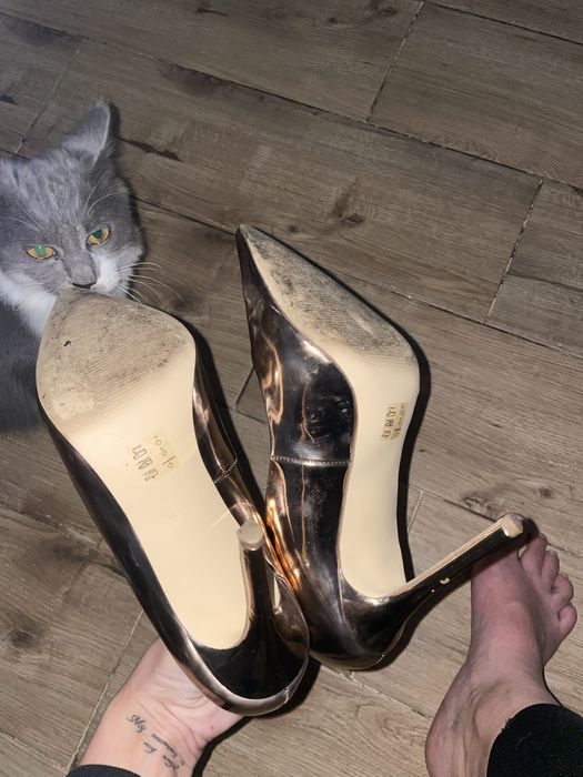 Туфлі лодочки  золотисті