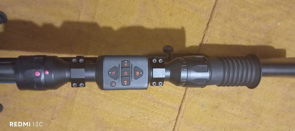 Продам тепловізор, в доброму стані, недоліків немає.