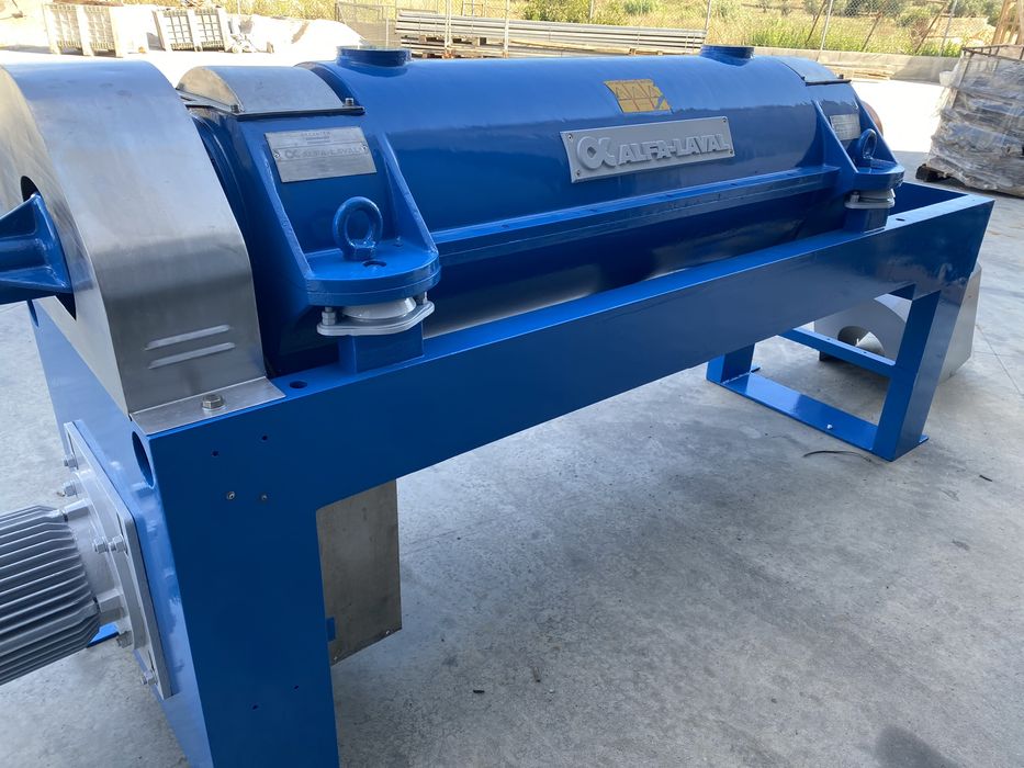 Decanter Alfa Laval UVNX-718B Revisionado