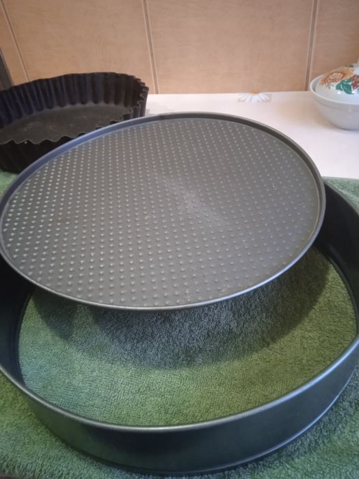 Сковородка,протвень, дуршлага,пельменница