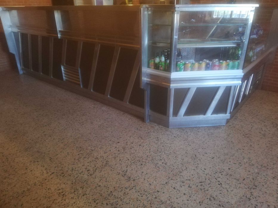 Balcão Inox 3 gavetas refrig. +Lav. Loiças+Poço máq. imperial+Vitrine