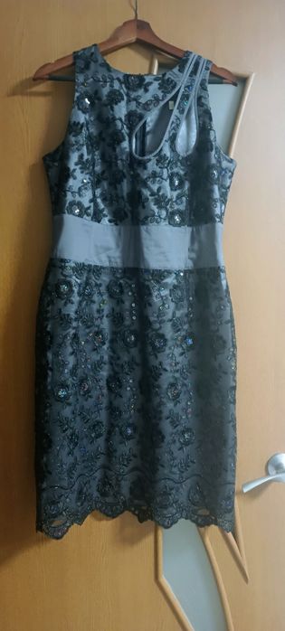 Платье очень нарядное