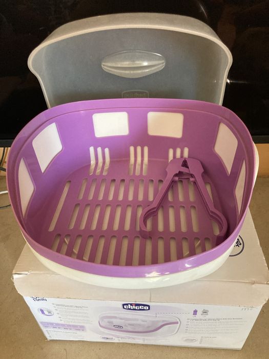 Esterelizador de biberons a vapor da Chicco