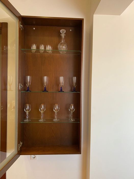 Sala completa em excelente estado