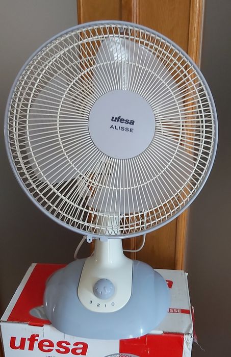 Ventoinha UFESA 30 Cm, NOVO.