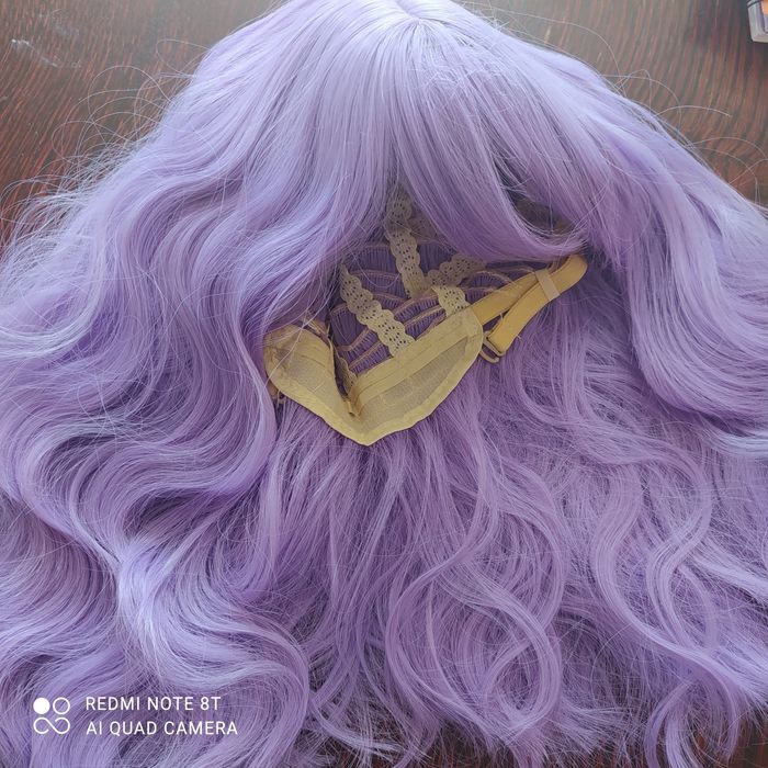 Peruka damska kolor fioletowy