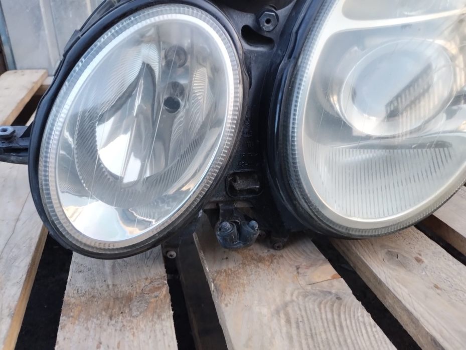 Lampa Xenon Mercedes w211 kompletna