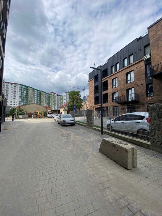 Оренда фасадного приміщення Центр