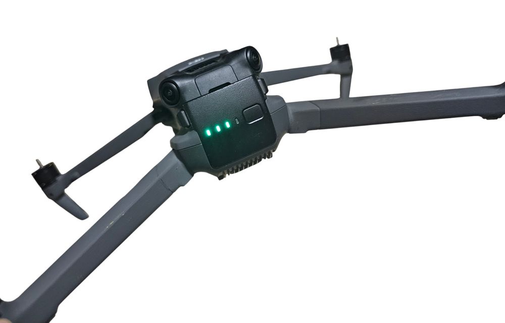 Dji mavic 3 Pro (в идеале но с ошибками на пульте)