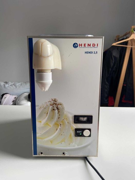 Automat do bitej śmietany Hendi
