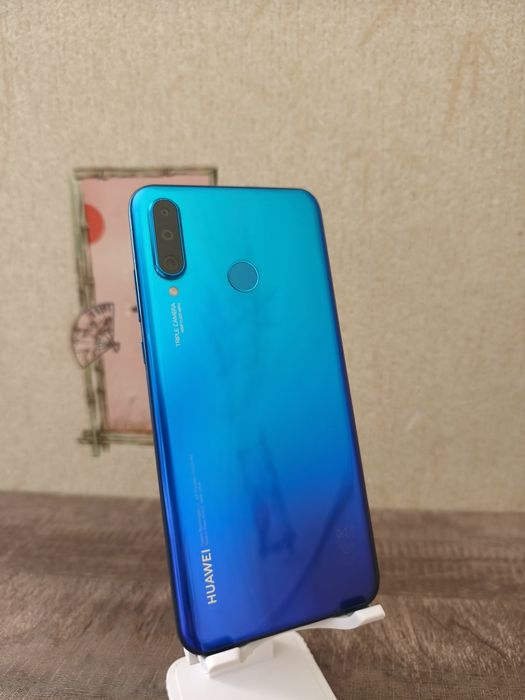 Смартфон HUAWEI P30 lite