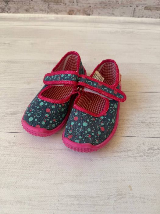 Тапці для дівчинки для садочка