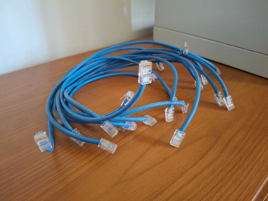Switch Netgear 24 portas + Patch Panel Legrand