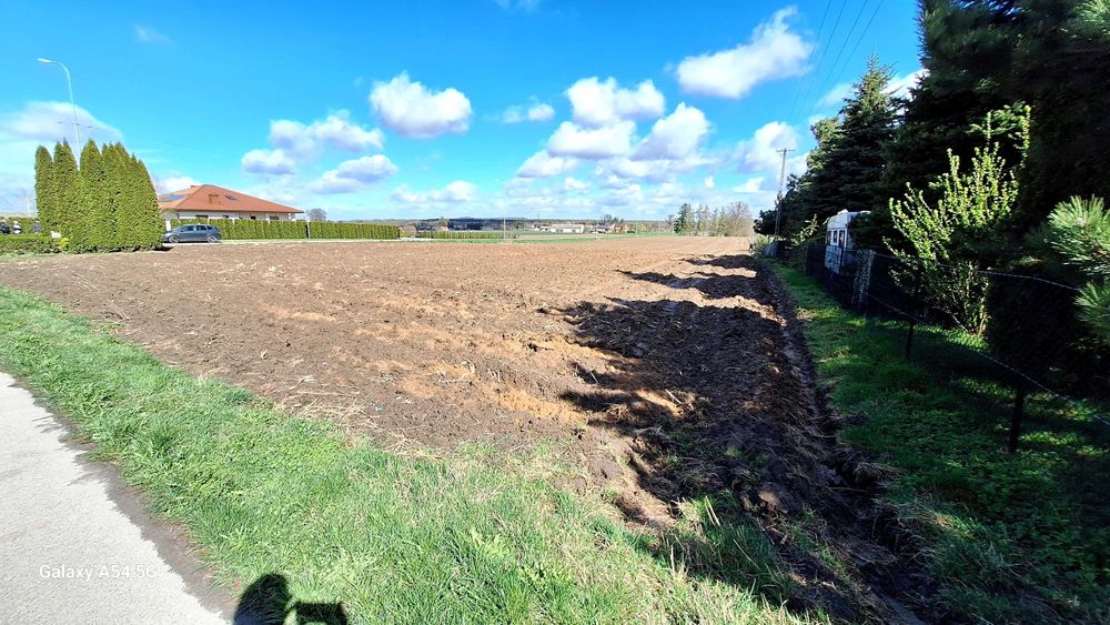 Sprzedam działki budowlane w Wesołówce