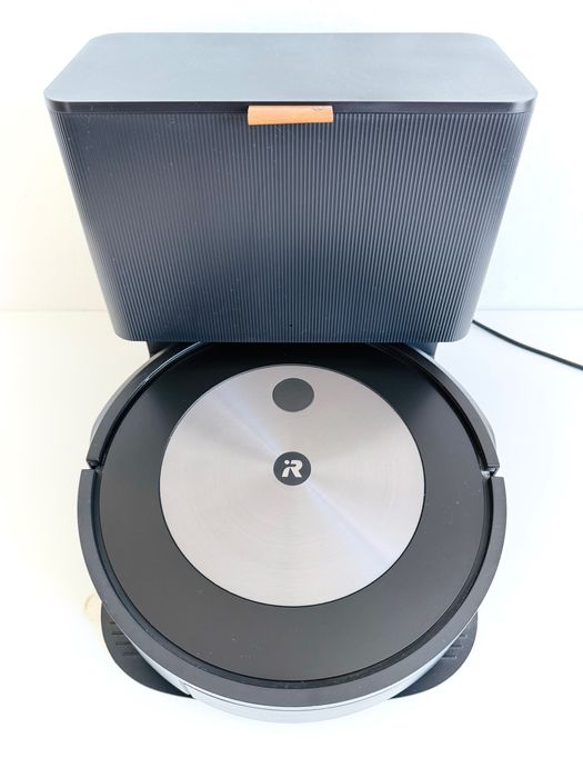 Robot Roomba J7+ stacja dokująca Clean Base czarny aplikacja