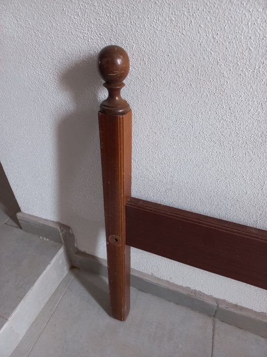 Cama de solteiro (100x190 cm)