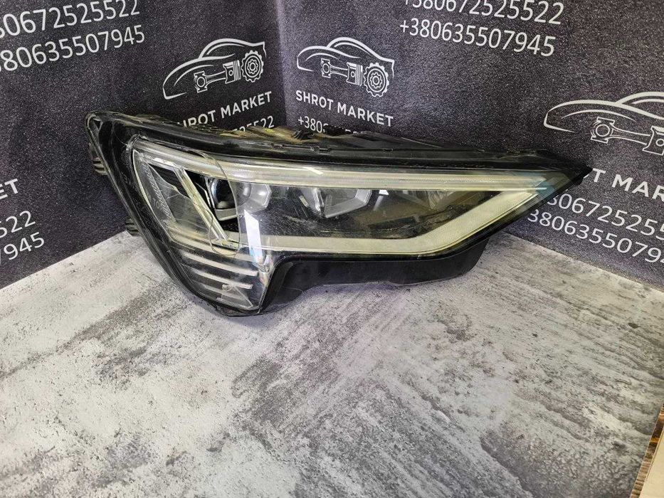 Фара передня права Audi E-Tron під реставрацію   4KE941040A