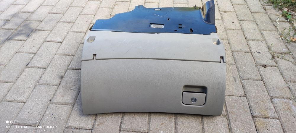 Schowek Pasażera Jasno Szary z Audi A6 S6 4.2 Q Sedan 2002