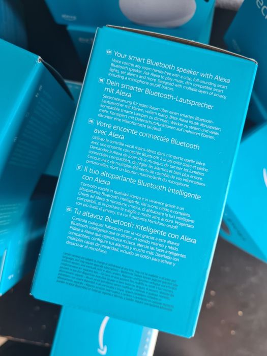 ALEXA ECHO POP  (Alexa + Amazon)