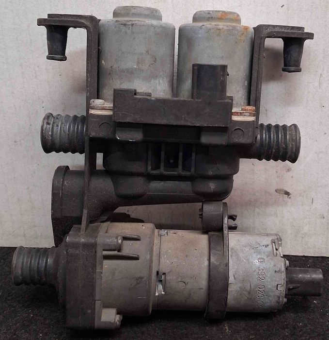 Bomba Água Adicional 1147412135 - BMW 5
