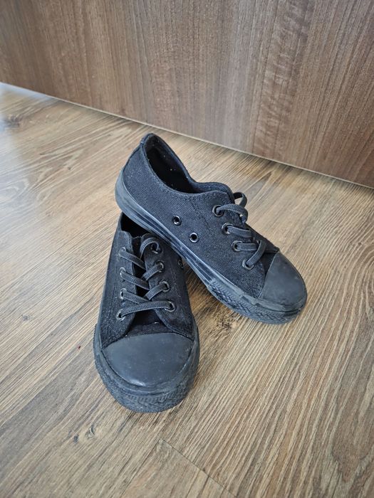Trampki rozmiar 27
