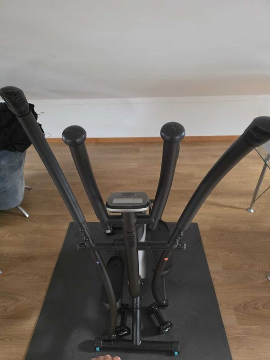 Bicicleta elíptica Domyos Essential+ 06