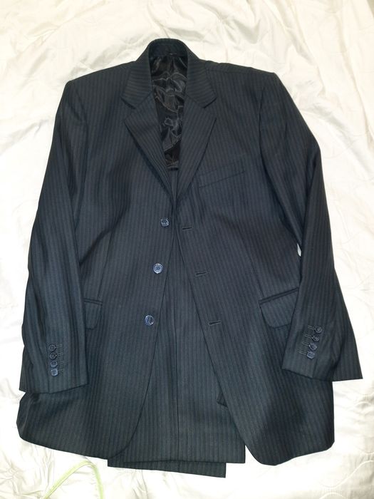 Костюм мужской классический размер 48