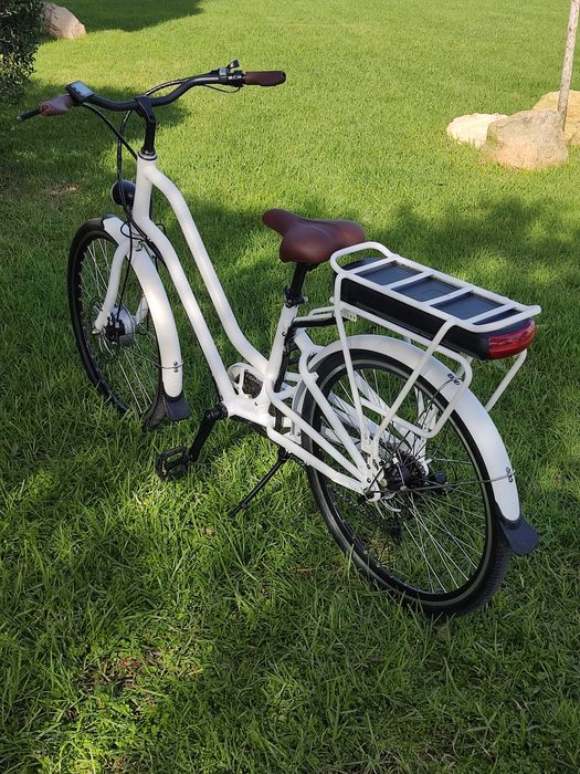 Bicicleta 100 % elétrica ( Estado novo )