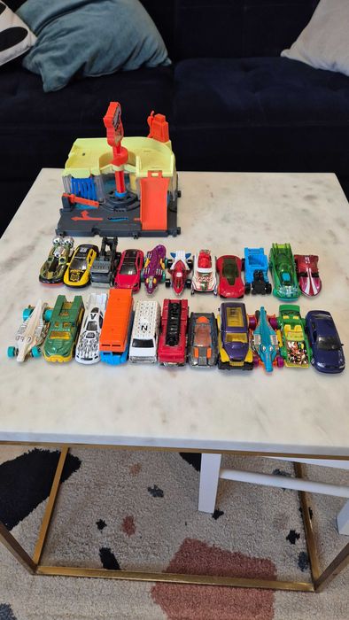 ultimate garaż Hot Wheels mega garaż
