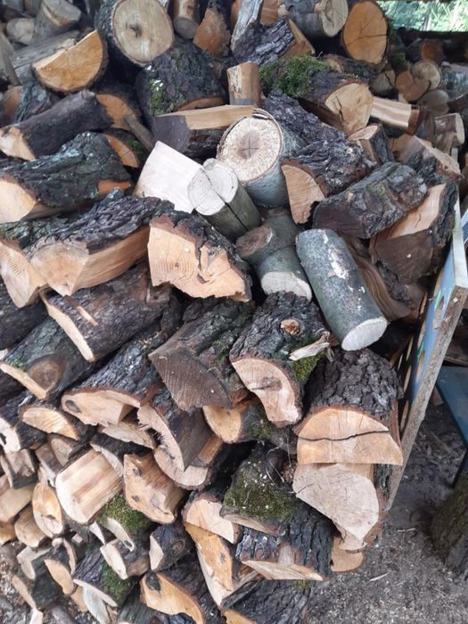 Drewno opałowe (kominkowe lub w wałkach)