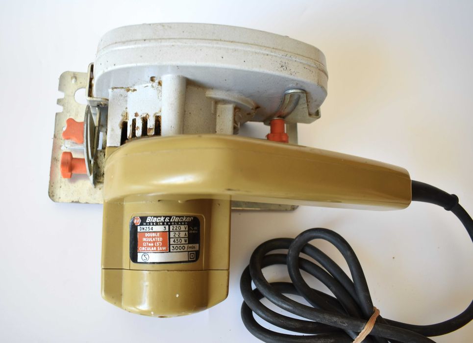 Black & Decker - Mała Piła tarczowa