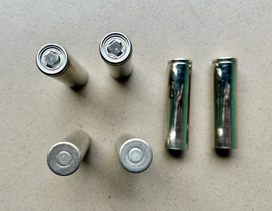 Аккумуляторы 18650 Tesla 17 год 2700 мАч