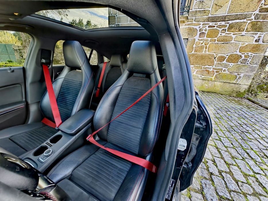 Mercedes CLA 45 AMG 381CV
