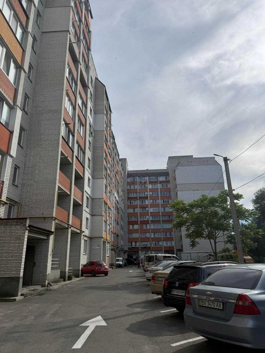 45077 ШОК ЦІНА! $700/м² за 3к квартиру з чорновими роботами на Львівському шосе!