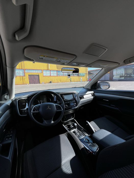 Продаж Mitsubishi Outlander 3 | 2018 | 2.4L