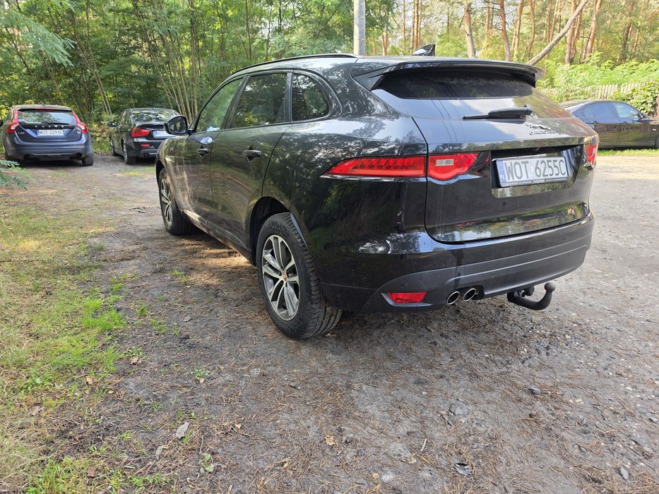 Jaguar F-Pace 2019r.