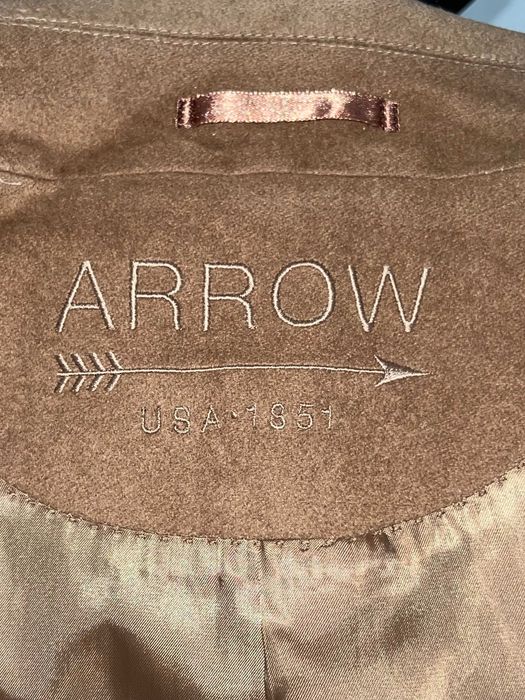 Sobretudo Arrow castanho