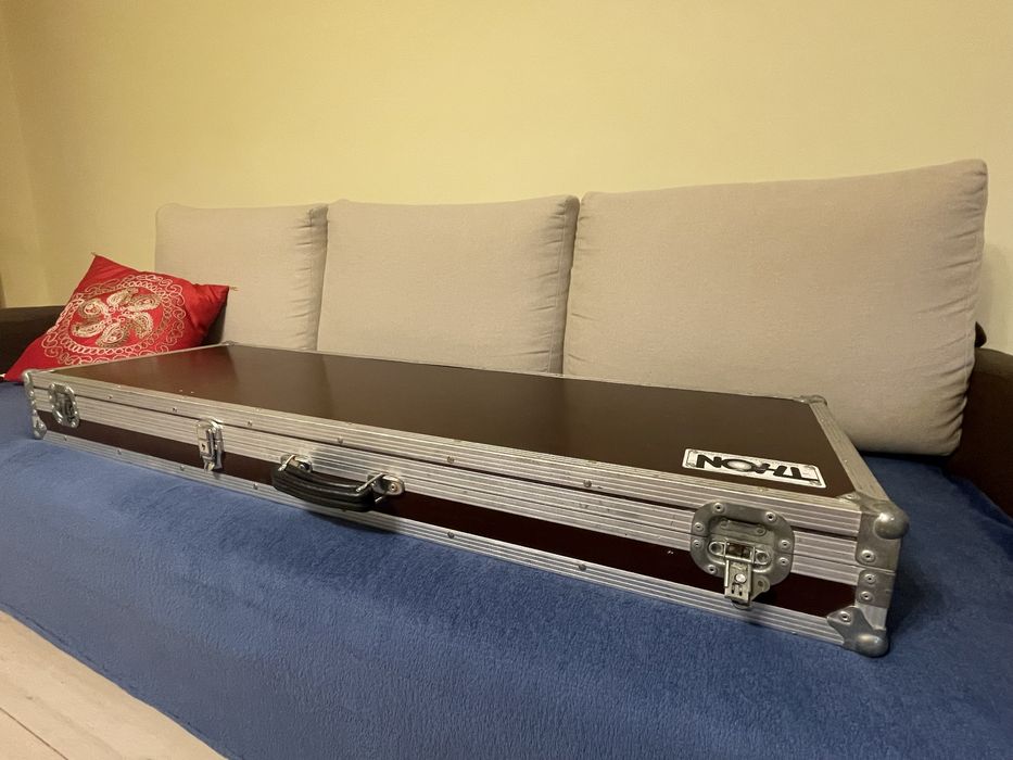 Fender Roscoe Beck V USA