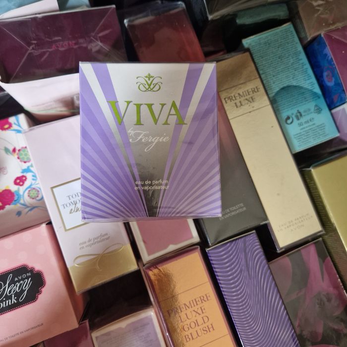 Avon viva  by fergie