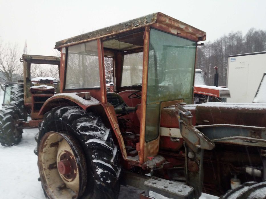 International 946 i 1046 kabina szyba 1246 i 844  maska osłona silnika