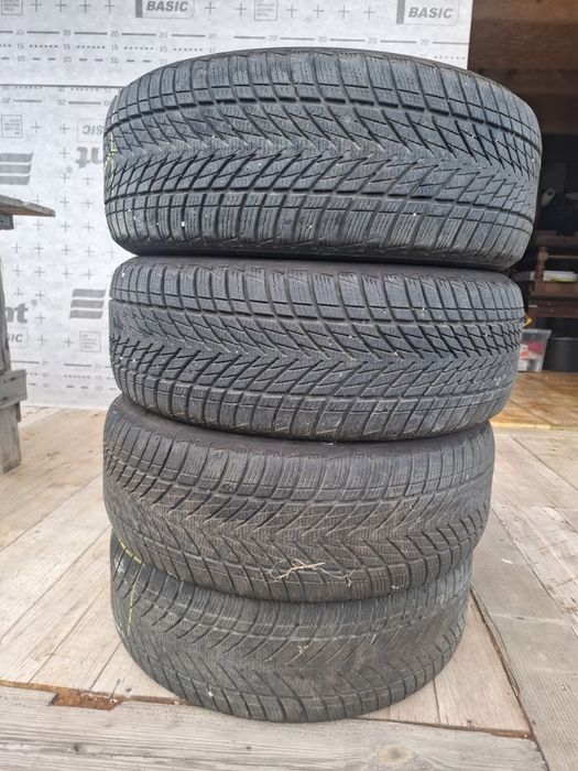 Opony zimowe 215/55R17 GOODYEAR