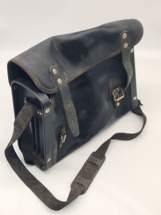 Mala em cabedal vintage 25x32x10cm