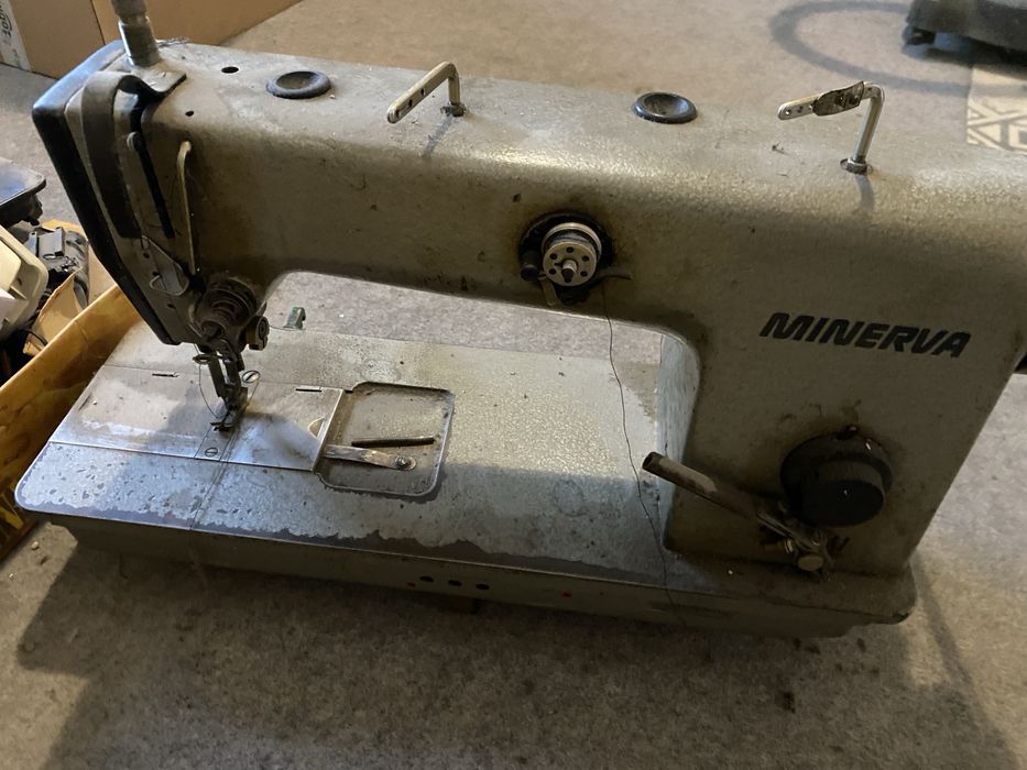 Maszyna do szycia MINERVA